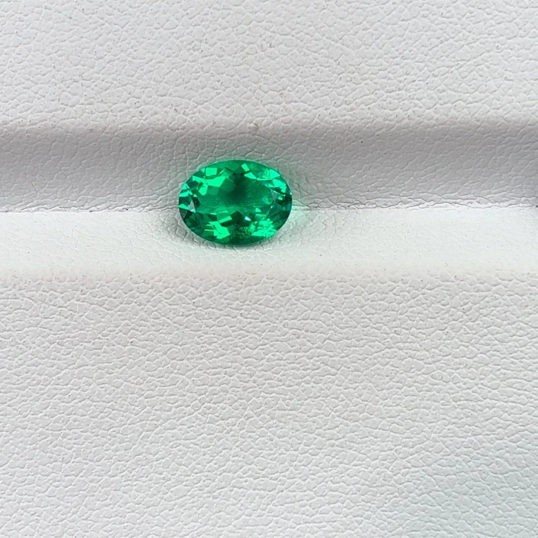 松***舟合成（培育）祖母绿裸石1.08ct