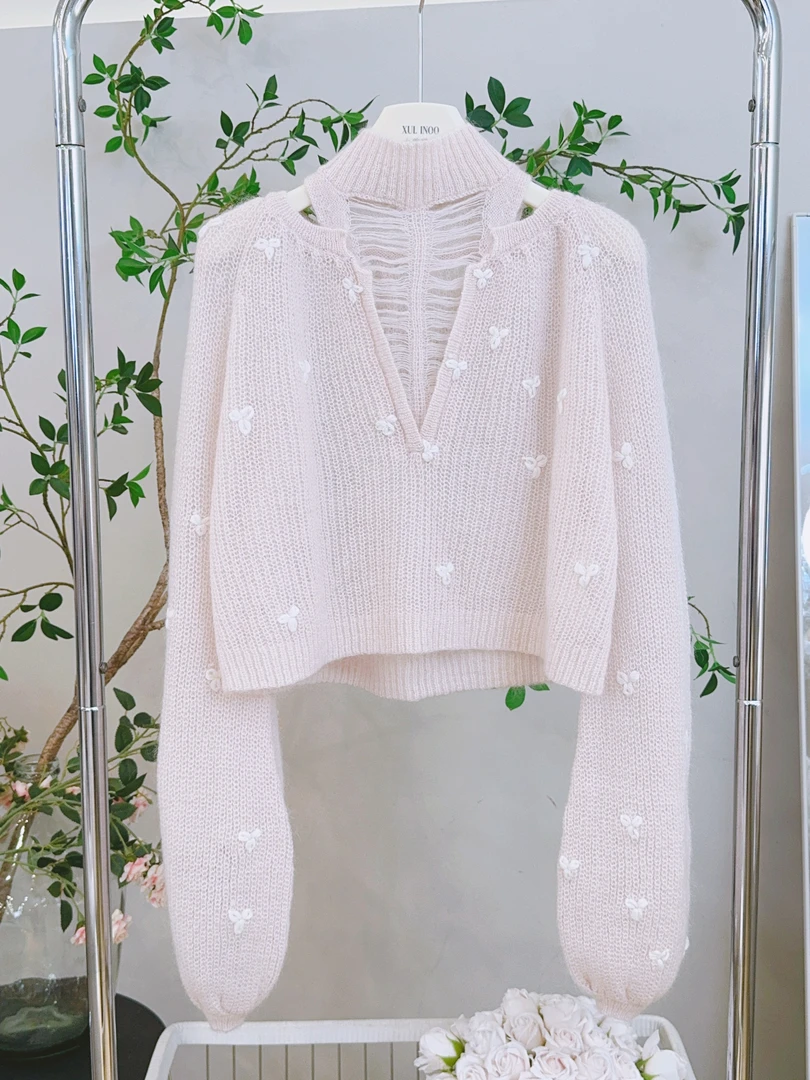 琳心丨早秋新款粉色V领绣花宽松百搭毛针织衫 1430