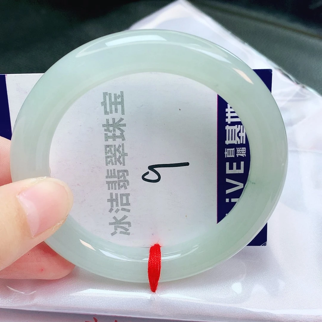 翡翠手镯未镶嵌缅甸天然A货翡翠手镯