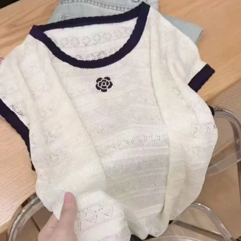 「山茶花」夏季镂空花边小飞袖上衣薄款圆领撞色短袖针织衫女-3020