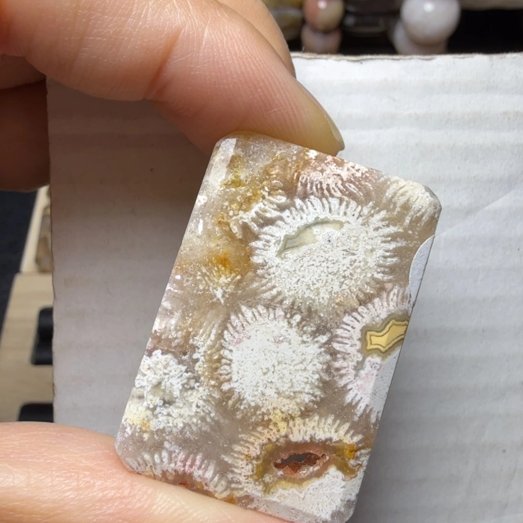 石英质玉未镶嵌粉粉再生花