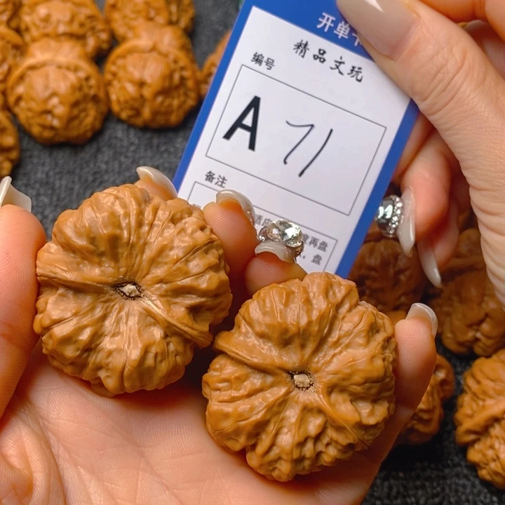 把件文玩核桃匆**月蛤蟆