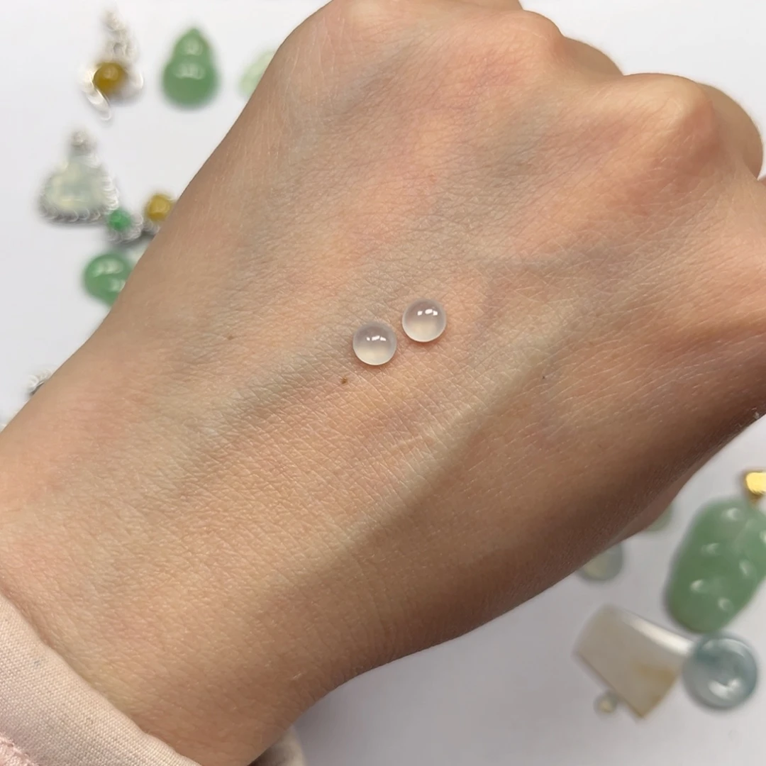 翡翠耳饰未镶嵌翡翠蛋面一对 要镶嵌