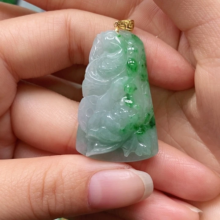 翡翠颈饰未镶嵌吊坠