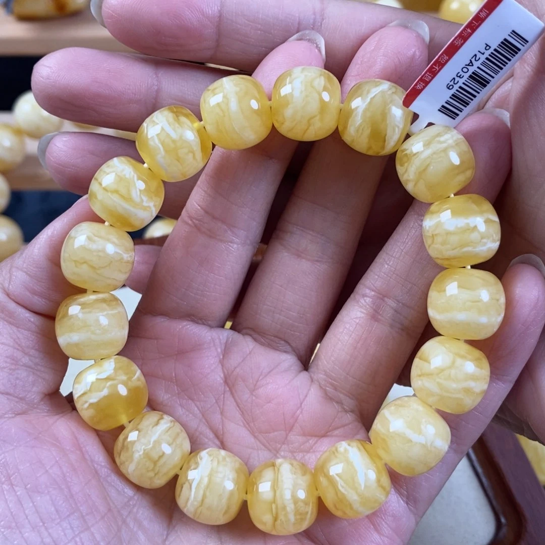 老***张未镶嵌琥珀珠宝奇石蜜蜡