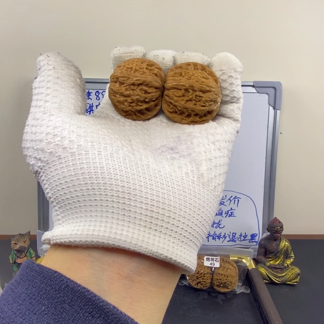 把件文玩核桃红皮山地磨盘