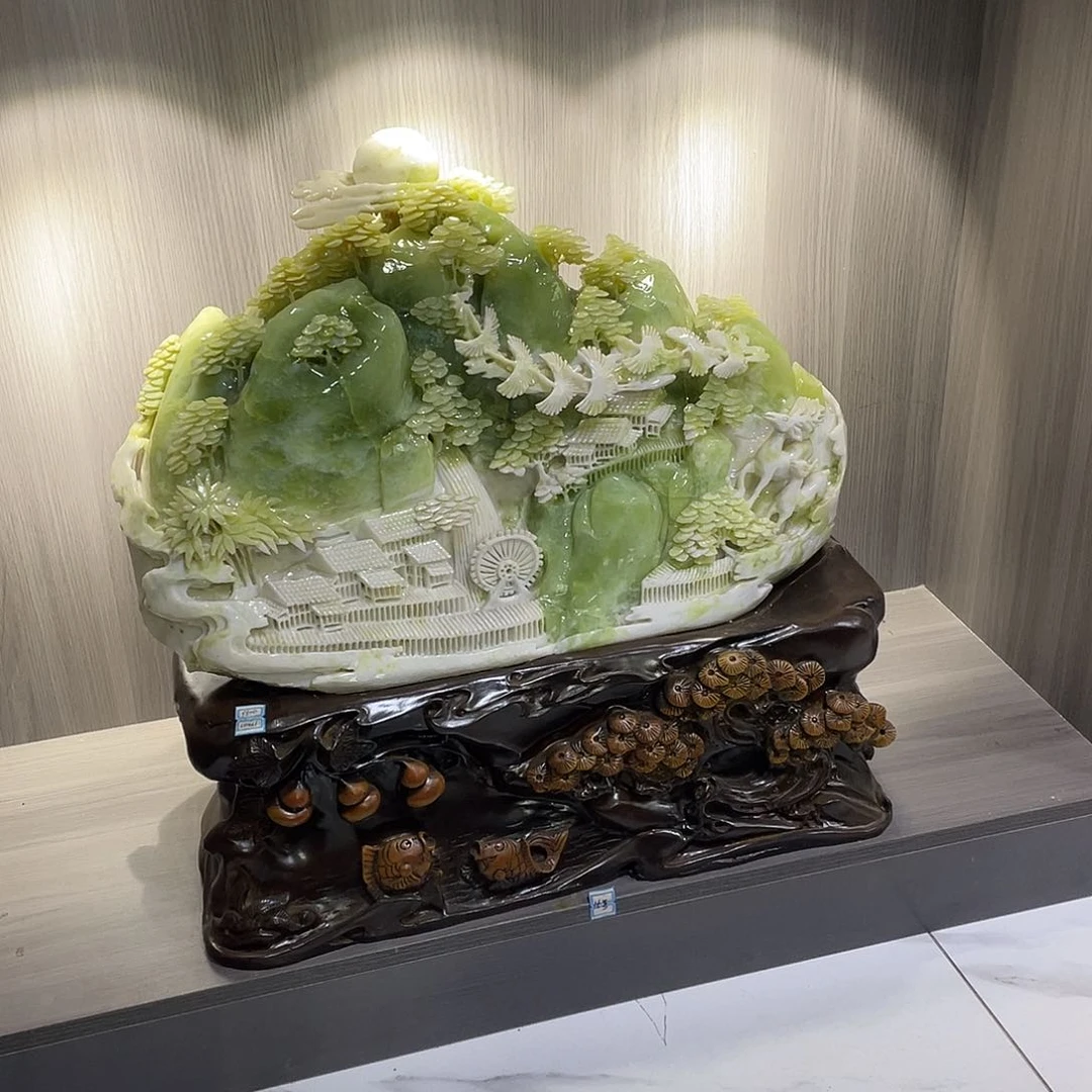 未镶嵌蛇纹石玉（覆膜）珠宝奇石长60高61手工雕刻山水摆件