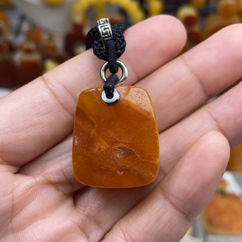 【闪购商品】琥珀颈饰未镶嵌