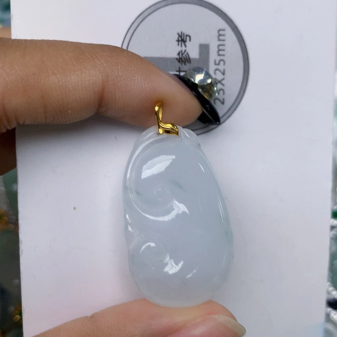 颈饰18K金镶嵌翡翠天然翡翠