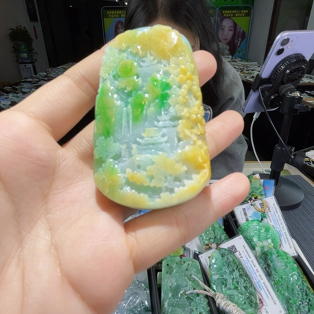 颈饰未镶嵌翡翠暖*阳一