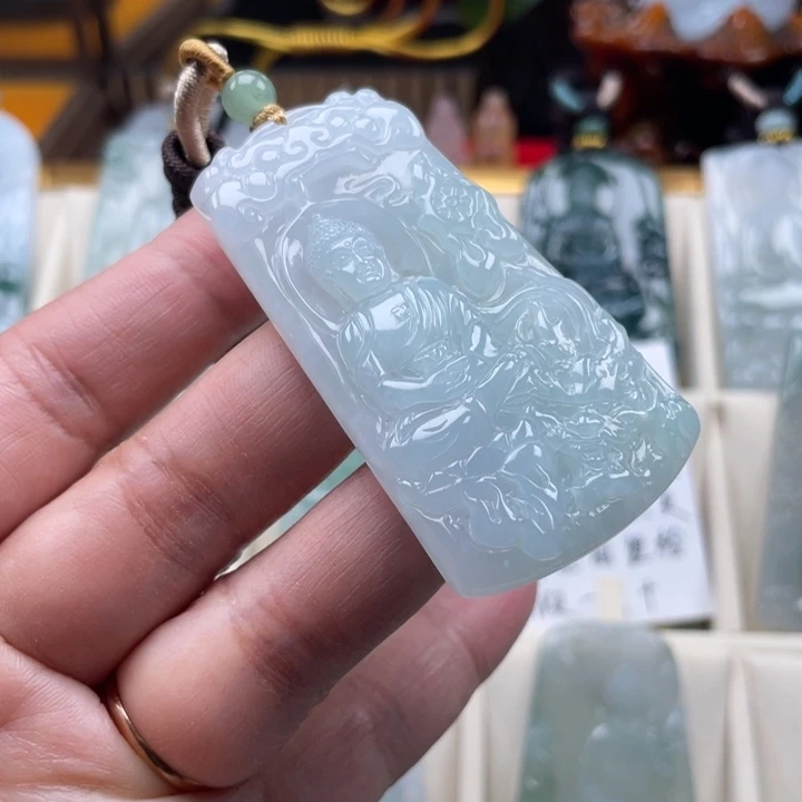 翡翠未镶嵌挂件玉