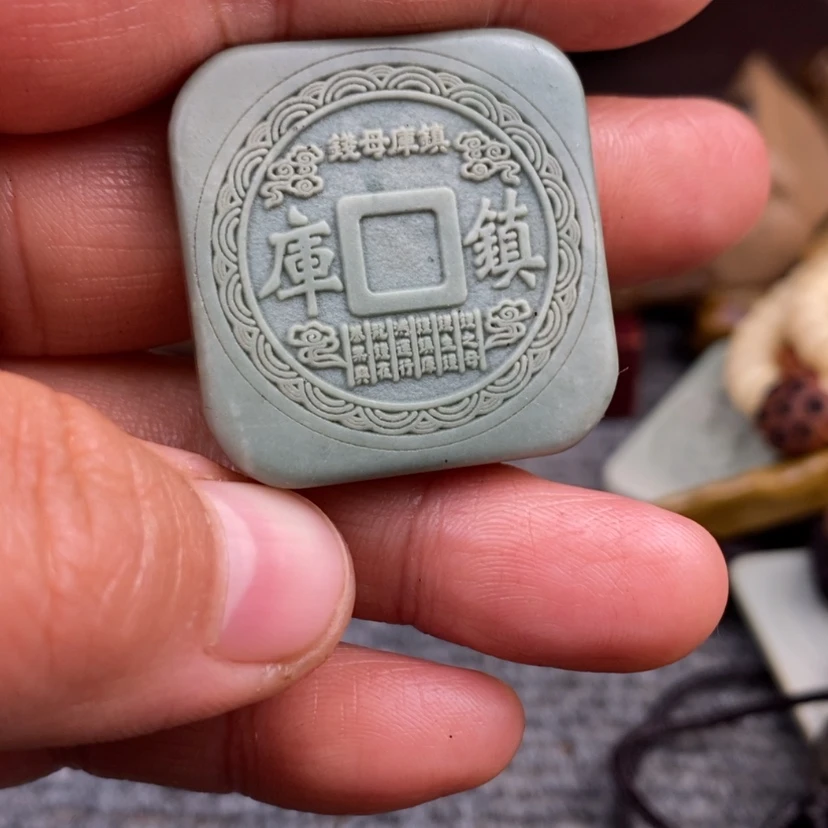 【闪购商品】原石雕刻手把件