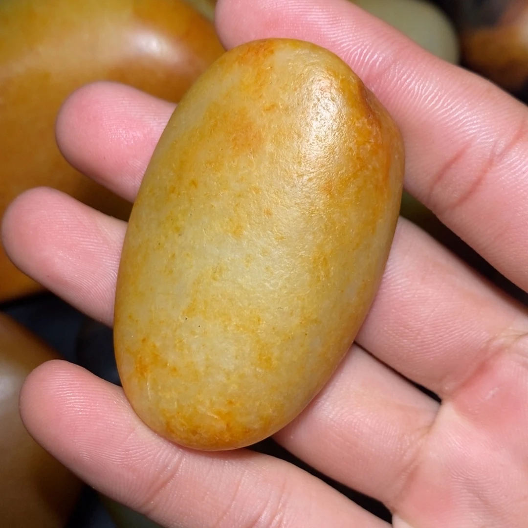 和田玉未镶嵌珠宝奇石