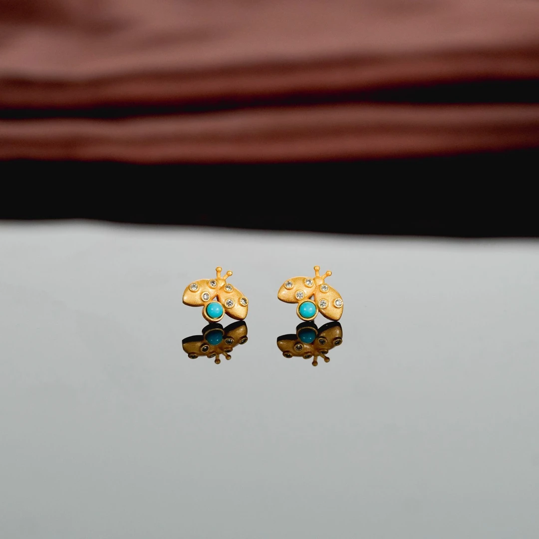 铜合金耳饰 时尚耳饰钉磁吸耳蜗钉气质复古古法镶嵌烧蓝银镀0323E