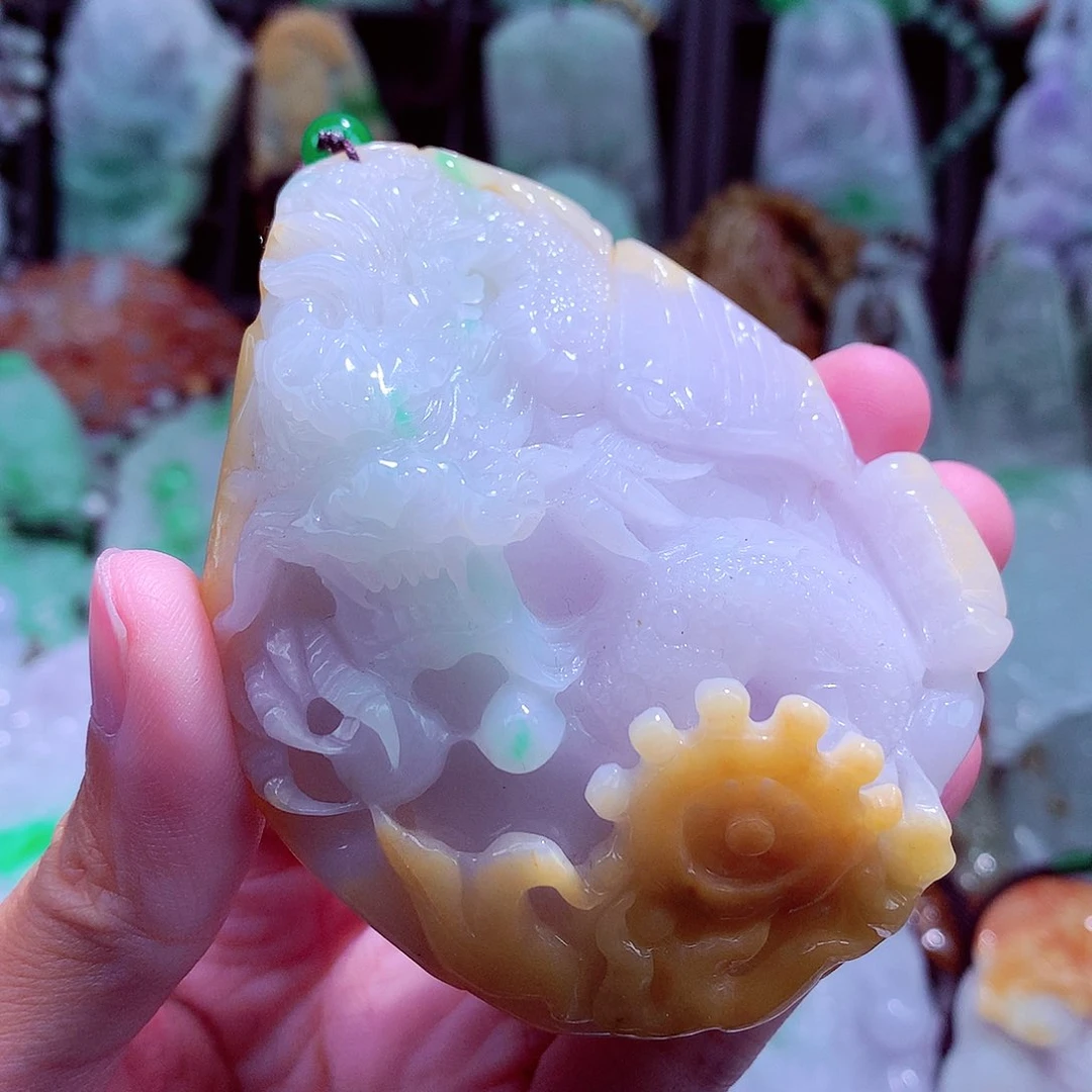 颈饰未镶嵌翡翠天然
