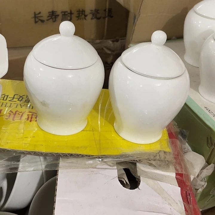 瓷片强化瓷糖缸一对 盖不严