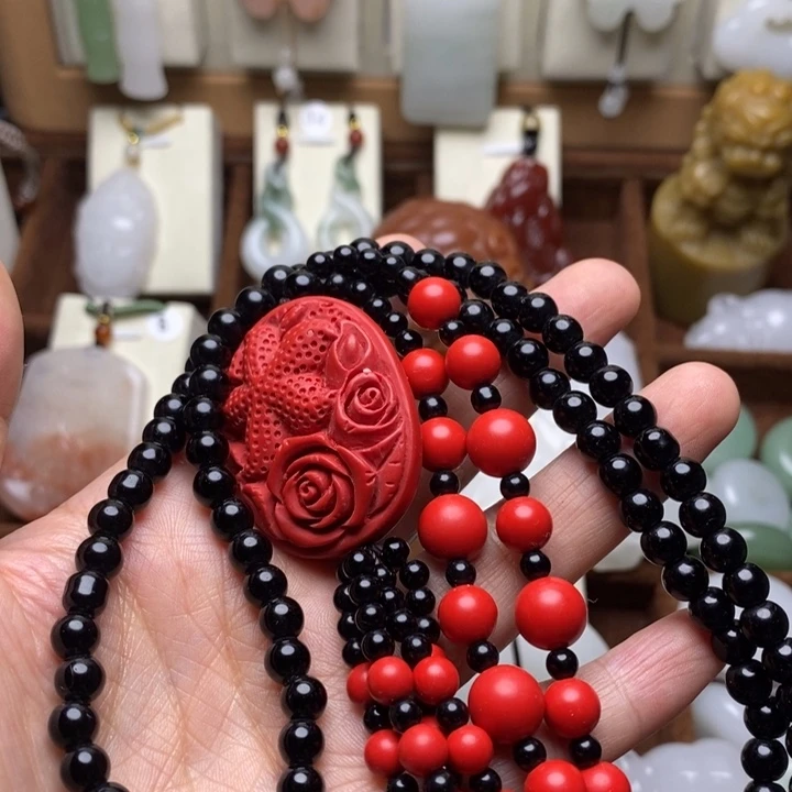 钠长石玉合金颈饰