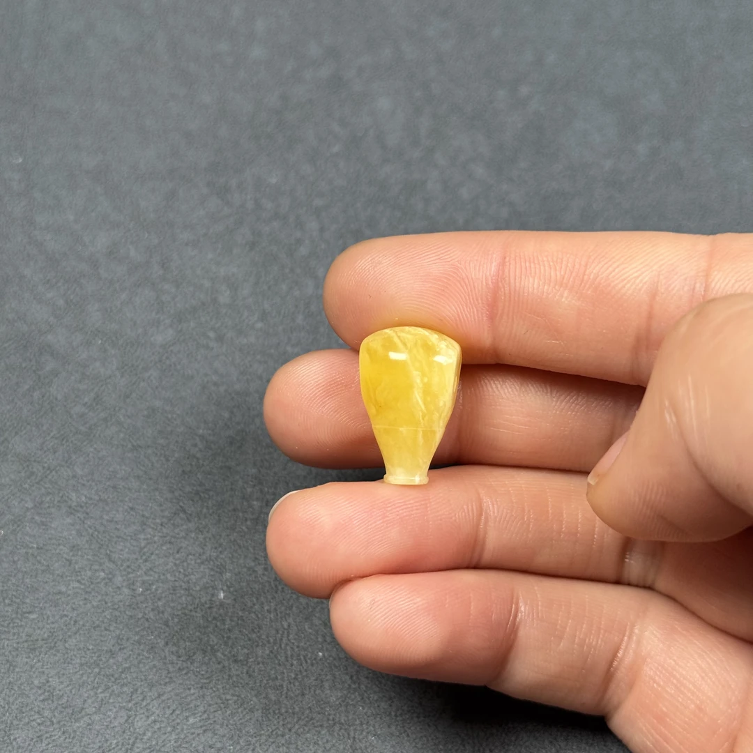 J7366天然原矿蜜蜡 妖花三通 11.6*18.5mm抖音基地质检发货