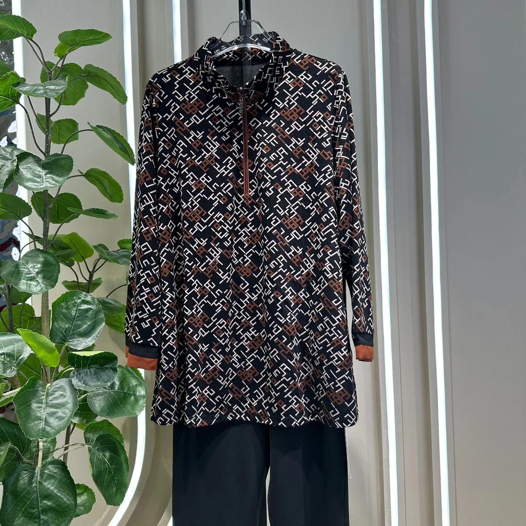 JIANKUAN 黑底 几何图纹 套头秋季衬衣 SM32565-4 衣长72
