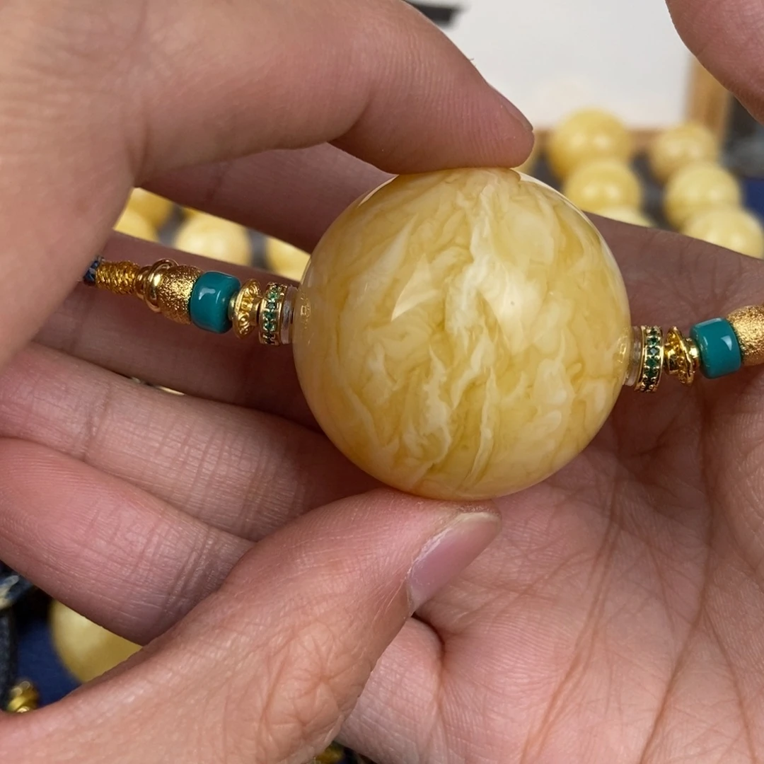 艺***菌裸石琥珀未镶嵌34.8