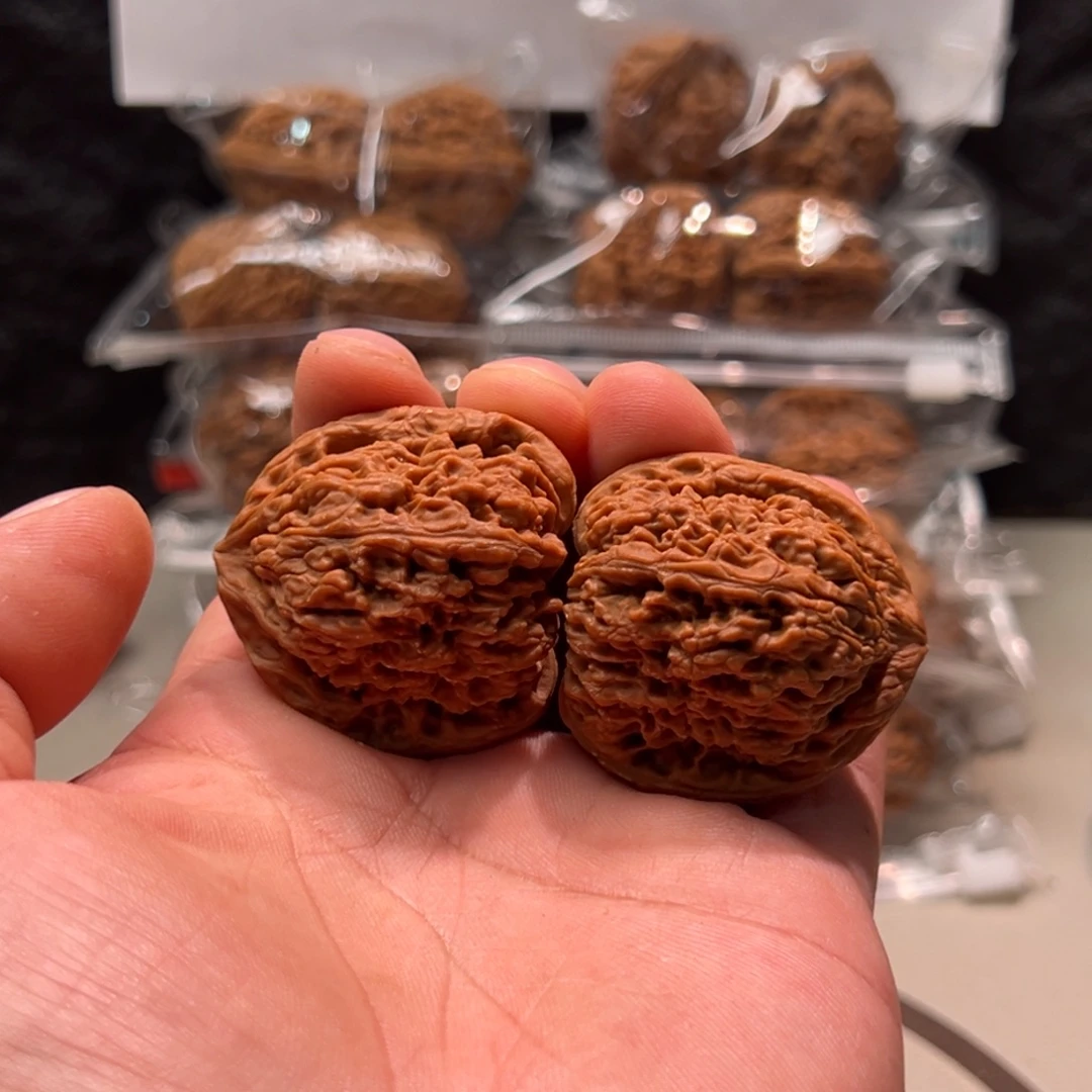 佳***爸吊坠文玩核桃南疆40