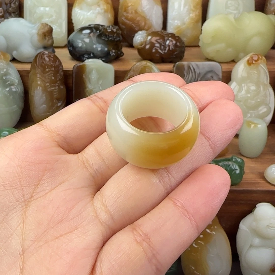 定制和田玉未镶嵌和田玉