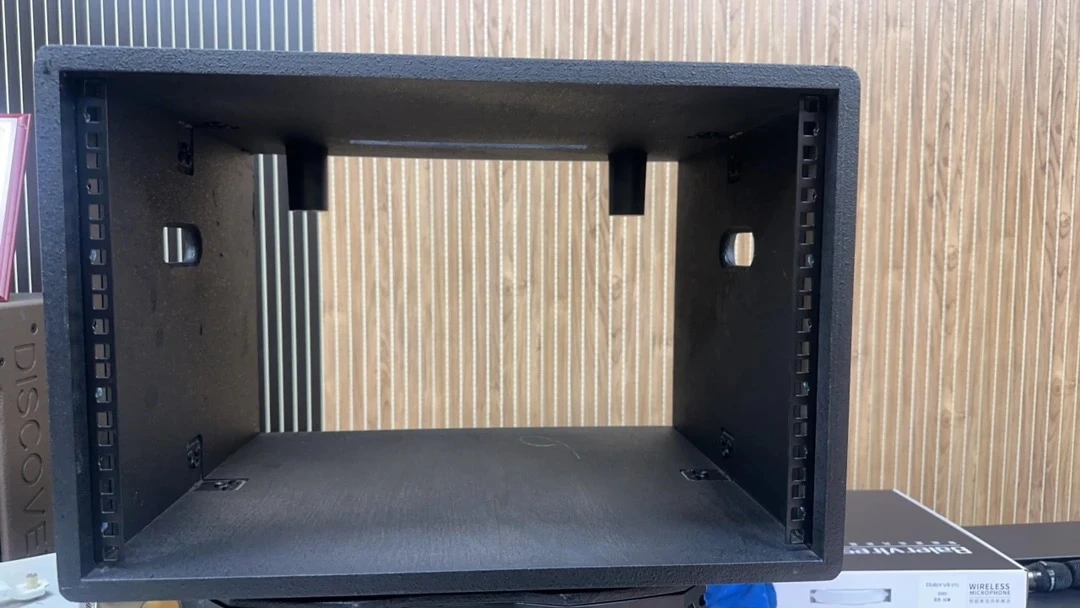 准新品  音响设备8U机柜一个，不包邮