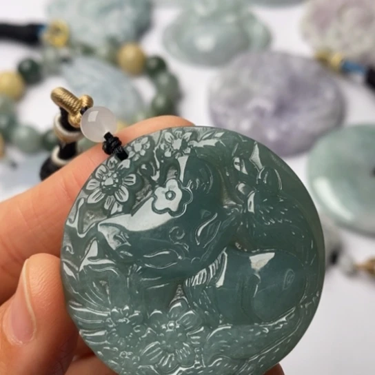 翡翠未镶嵌挂件翡翠