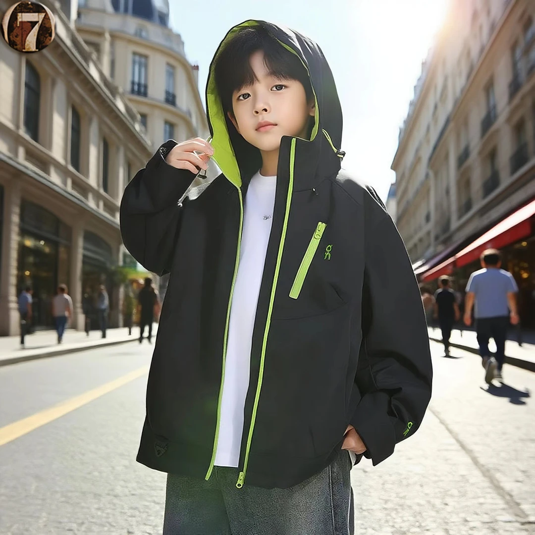 男童冲锋衣春秋款2025新款儿童连帽外套中大童秋季男孩帅气防风衣