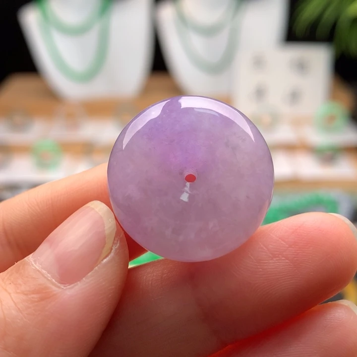 翡翠未镶嵌颈饰天然缅甸A货翡翠