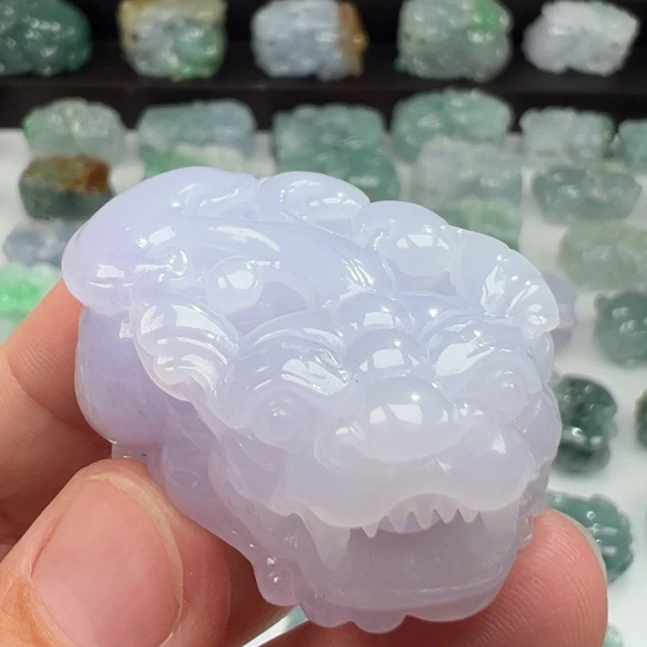 颈饰未镶嵌翡翠貔貅