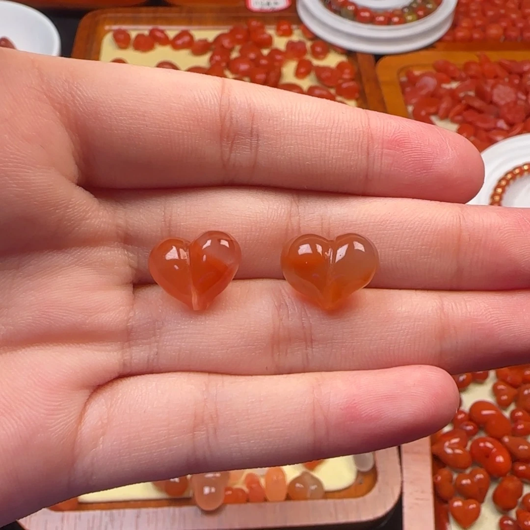 南红玛瑙未镶嵌挂件