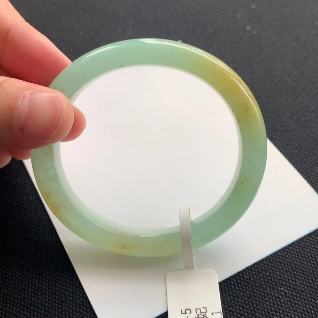 翡翠未镶嵌手镯22号53.5贵