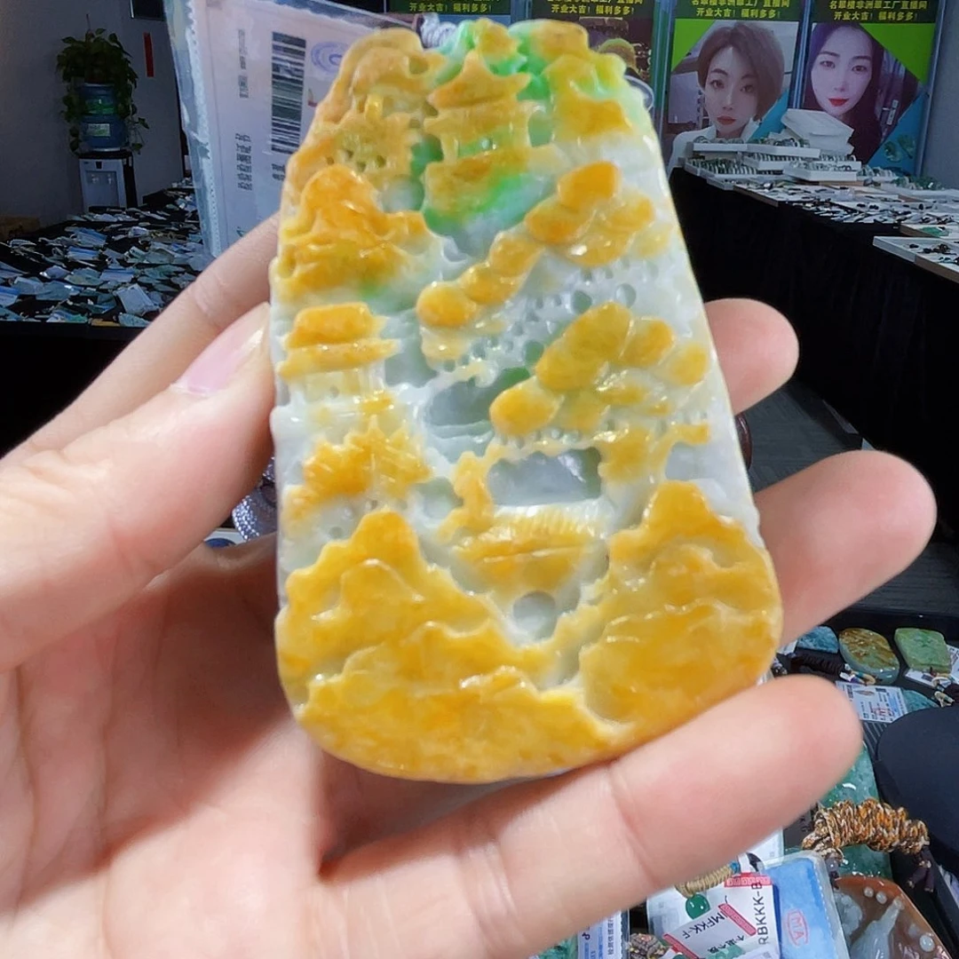 颈饰未镶嵌翡翠一个
