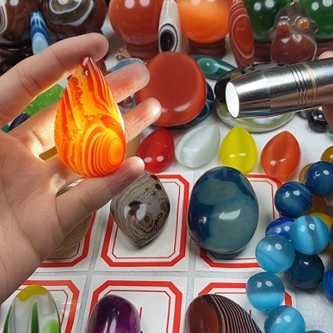 玛瑙/玉髓颈饰未镶嵌