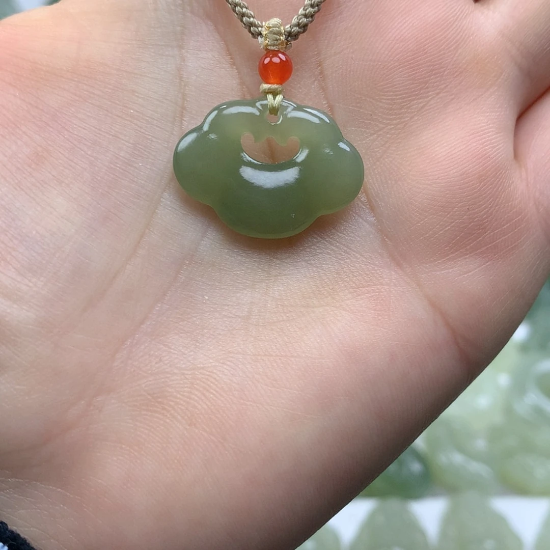 【闪购商品】颈饰未镶嵌和田玉