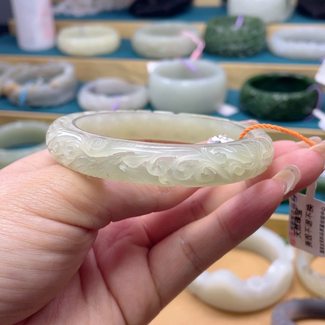 和田玉手镯未镶嵌36