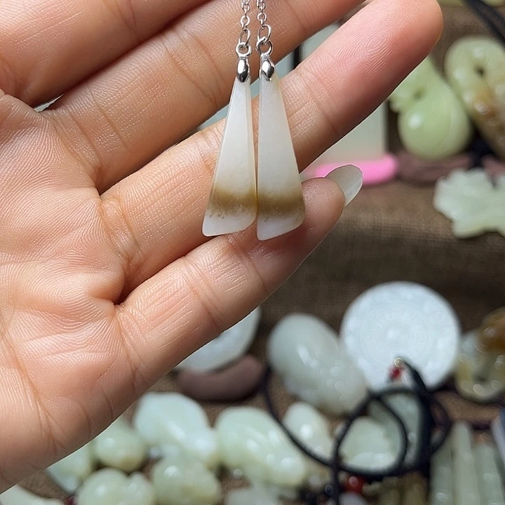 和田玉（糖玉）未镶嵌颈饰