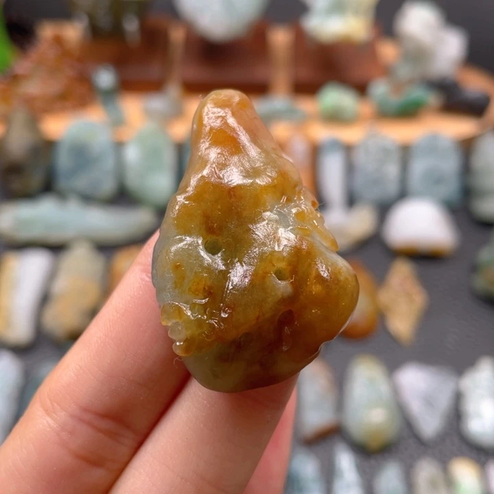 定制翡翠未镶嵌翡翠