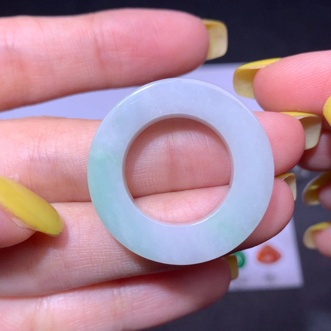 翡翠挂件未镶嵌主播心心成都