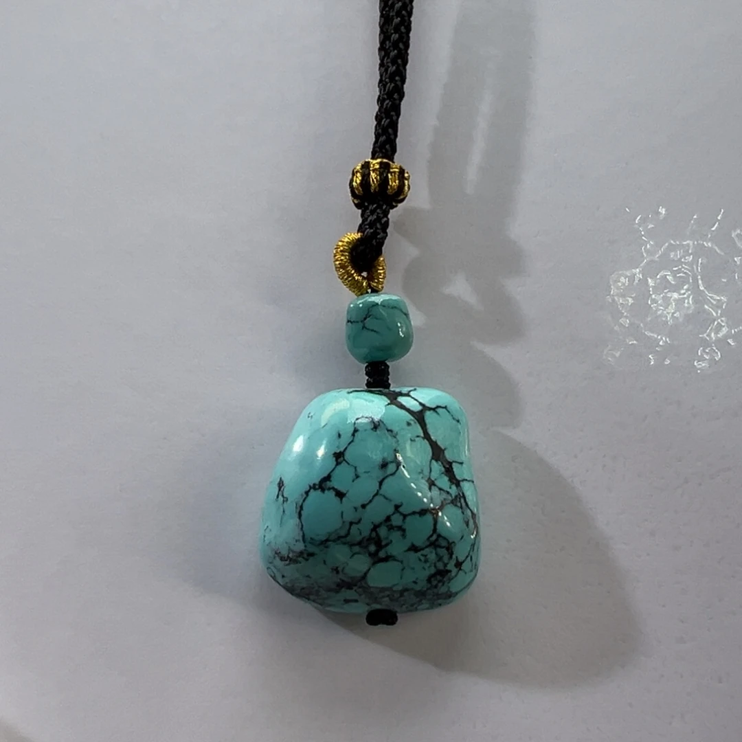 绿松石未镶嵌挂件