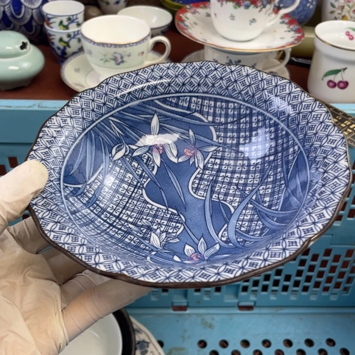 他家瓷器真美…开播了