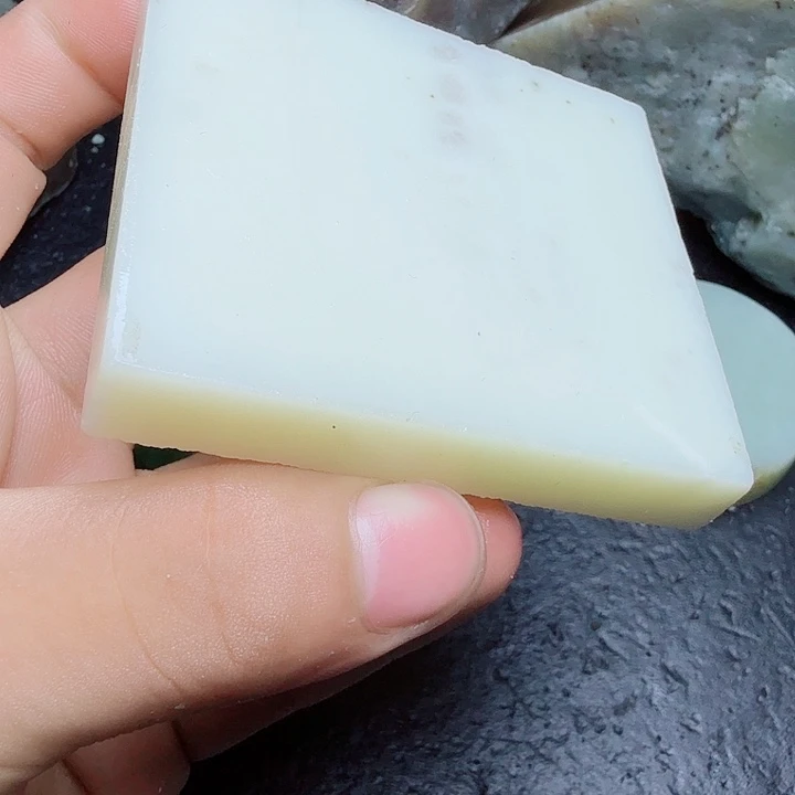 未镶嵌和田玉（糖玉）珠宝奇石