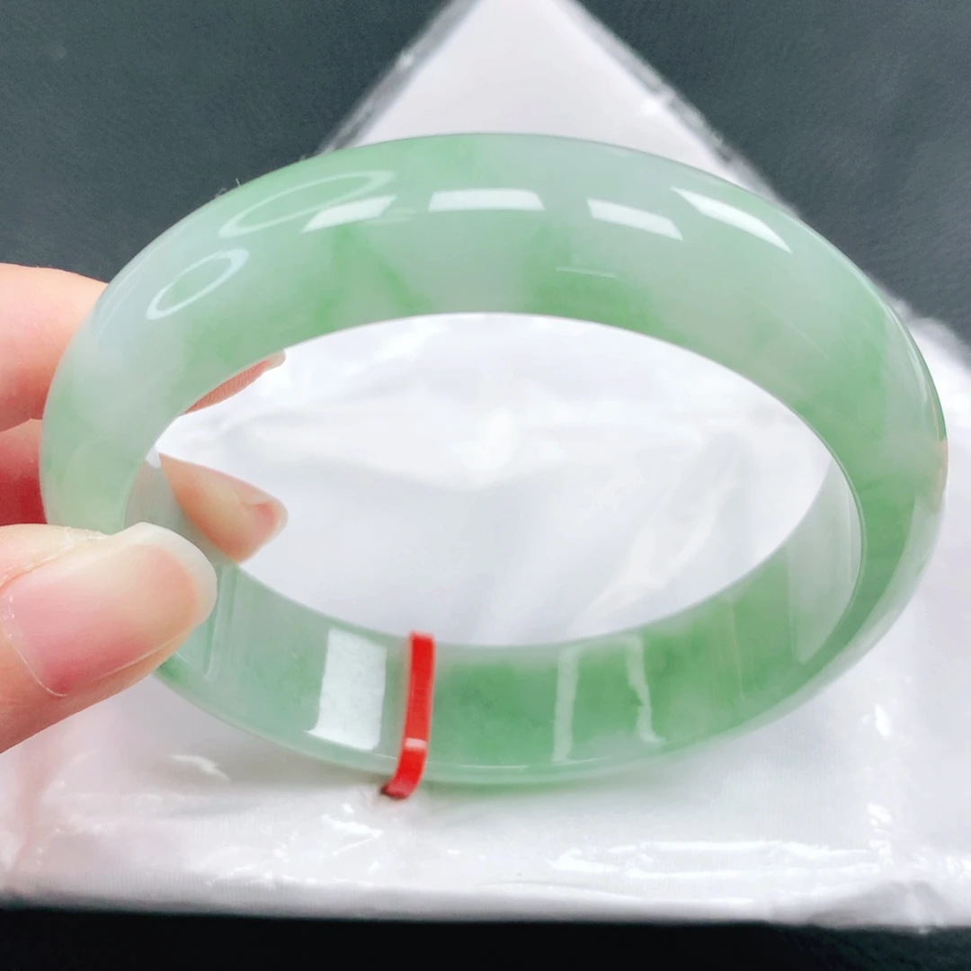 翡翠未镶嵌手镯59圈