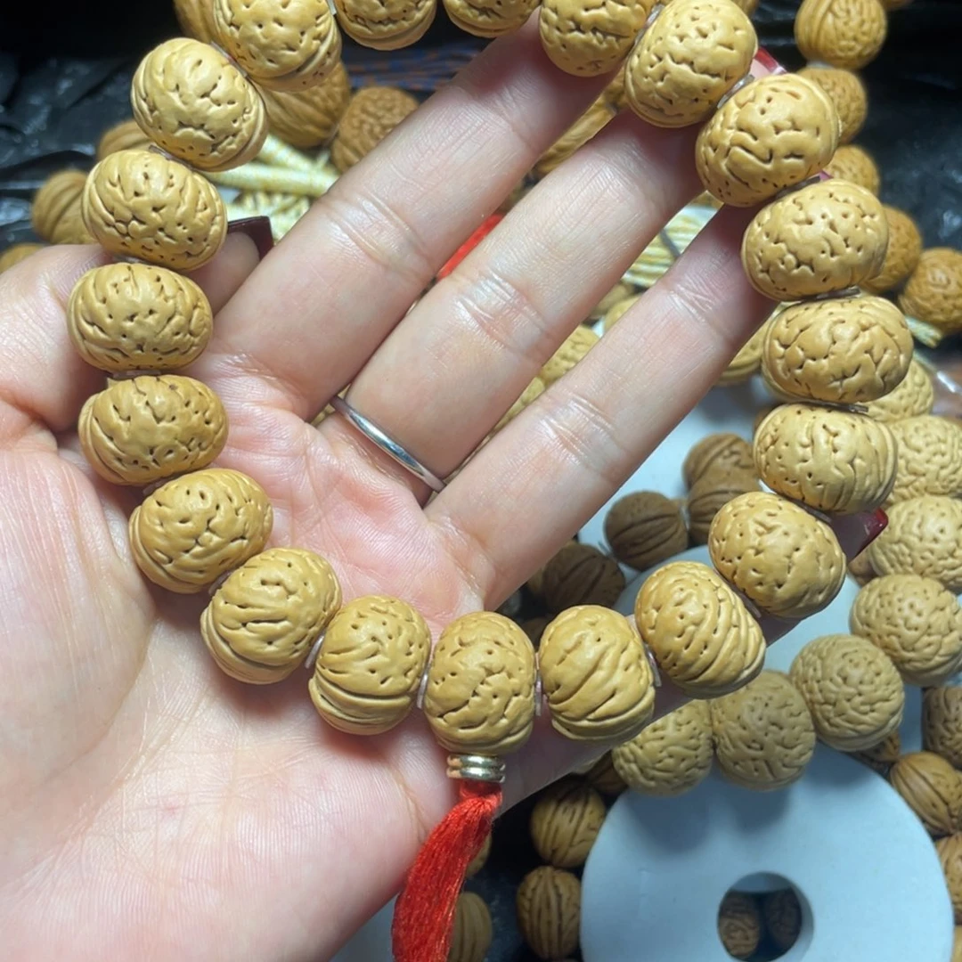 吊坠桃核桃核手串18+钮扣