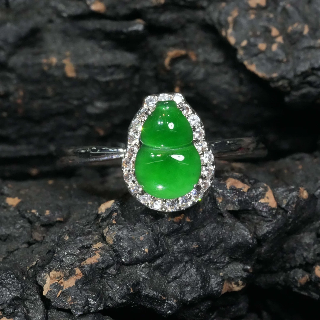 天然A货翡翠简约葫芦戒指百搭款多样性发