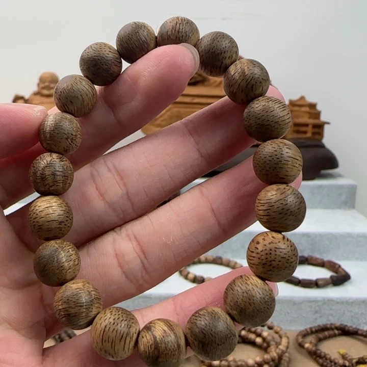 沉香手串文莱1.1cm*8.7g