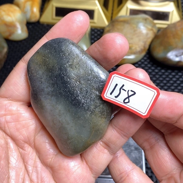 未镶嵌和田玉把件158