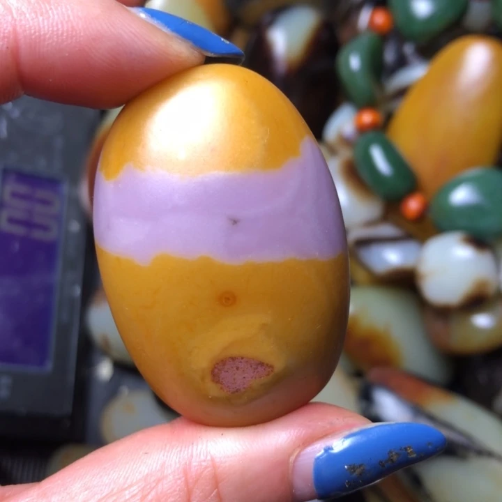 和田玉未镶嵌珠宝奇石