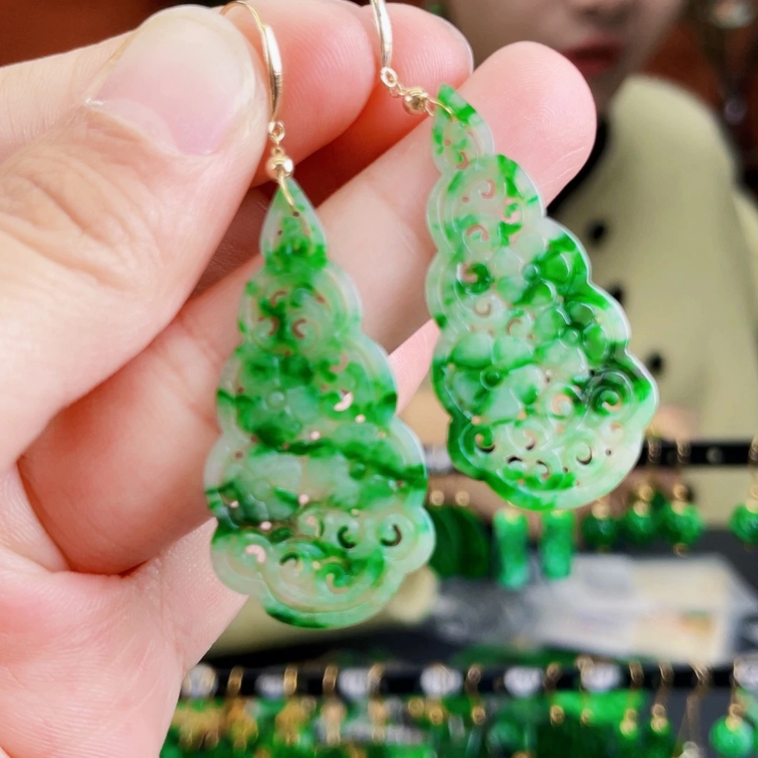 翡翠18K金镶嵌耳饰